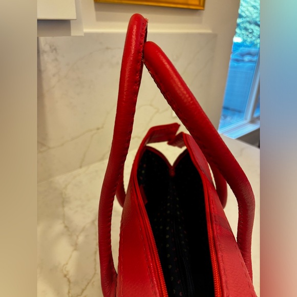 Custom, handmade red leather bag from Morocco - Picture 7 of 12